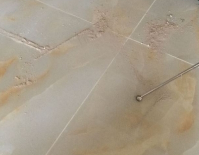 玉龙瓷砖空鼓维修公司分享粘合剂选择不当在瓷砖铺贴过程中可能导致以下问题